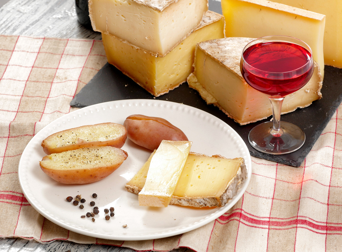 How to Host a Wine and Cheese Party